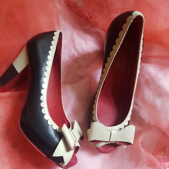 Lola Ramona peep toe heels